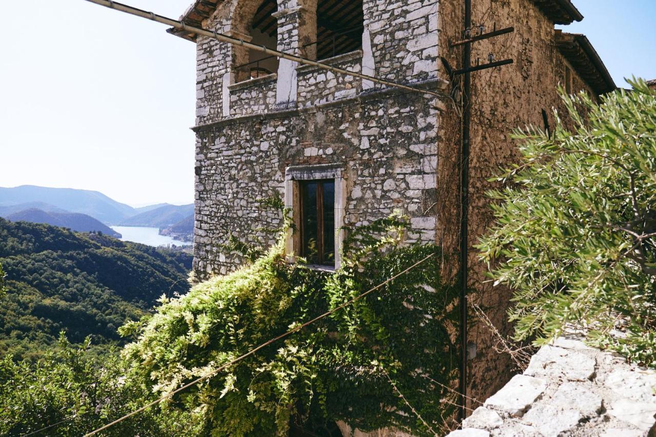 Albergo Diffuso Crispolti Labro Exterior photo